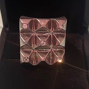 ✨💍Torrid Large Rhinestone Accented Pyramid Ring-sz 11💍✨